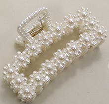Load image into Gallery viewer, Pearl Claw Clips