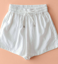 Load image into Gallery viewer, Everyday Drawstring Linen Shorts
