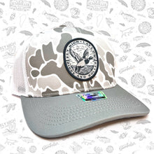 Load image into Gallery viewer, Spears Camo