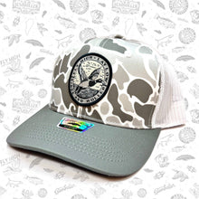 Load image into Gallery viewer, Spears Camo