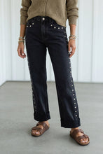 Load image into Gallery viewer, Stud Jeans-Black/Blue