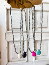 Load image into Gallery viewer, Teardrop Choker: Fuschia Pink