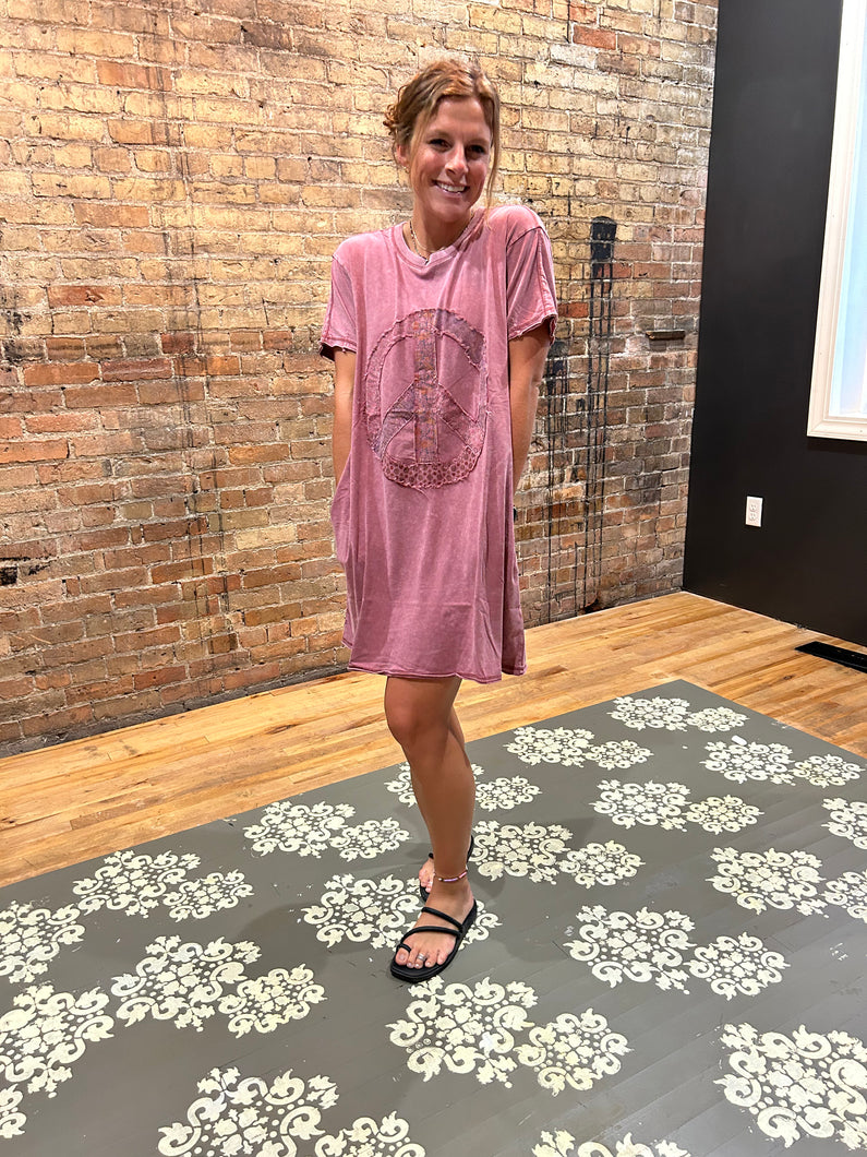 The Peaceful Dress-Wine