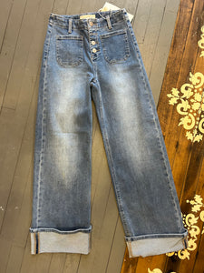 The Romantic Risen Jeans