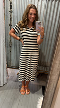 Load image into Gallery viewer, The Wine Date Dress