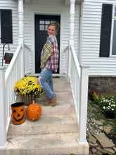 Load image into Gallery viewer, Noelle Flannel