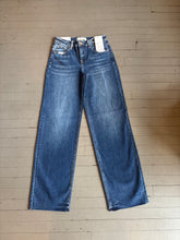 Load image into Gallery viewer, The Mound Jeans