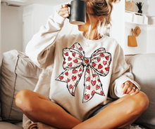 Load image into Gallery viewer, Valentines BowCrew