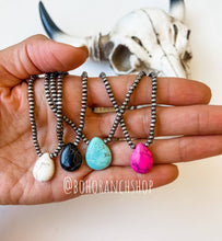 Load image into Gallery viewer, Teardrop Choker: Fuschia Pink