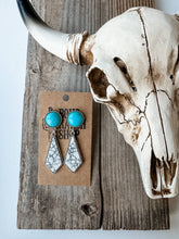 Load image into Gallery viewer, Western Geometric Shape Stone Stud Earrings: PINK